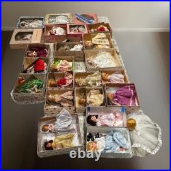 Lot Of 28 Vintage Dolls. Madame Alexander, Nancy, Ann, Jumping Joan Virga Ect