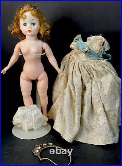 Lot Of 2 Vintage 1950's Madame Alexander 10 Cissette Dolls Original Outfits