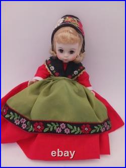 Lot of Madame Alexander dolls 8 inch Set of 10