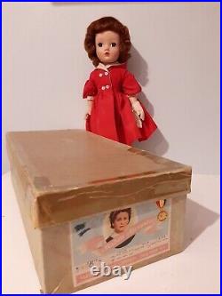 MADAME ALEXANDER 15 BINNIE WINNIE WALKER DOLL -RED HAIR With BOX + OUTFIT + SHOES