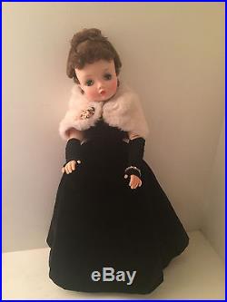 MADAME ALEXANDER 1957 20 Cissy Doll 2173 with original Box & Outfits