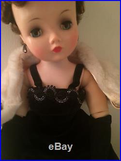 MADAME ALEXANDER 1957 20 Cissy Doll 2173 with original Box & Outfits