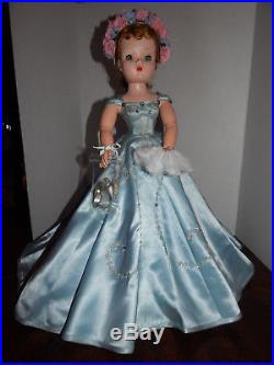 MADAME ALEXANDER 20 CISSY BLUE WALTZ 1955 Blue Slipper Satin gown