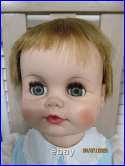 MADAME ALEXANDER 22 BABY GENIUS From ALMA WALLACE COLLECTION FLIRTY EYES A/O