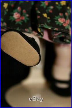MADAME ALEXANDER 8 Alexander-Kins doll in black with pink outfit/modern hat/ gr