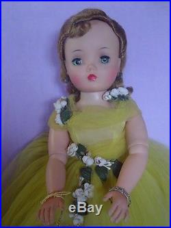 Madame Alexander Vintage Hard Plastic Cissy Doll In Mint Lemon Yellow Gown