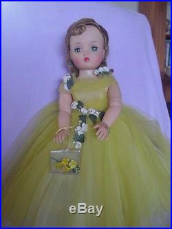 Madame Alexander Vintage Hard Plastic Cissy Doll In Mint Lemon Yellow Gown