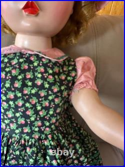 MA 1950s Madame Alexander Winnie Walker 24 Tall Doll in Original Outfit (2698)