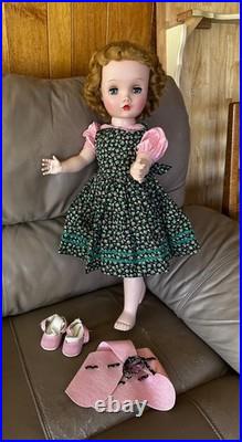 MA 1950s Madame Alexander Winnie Walker 24 Tall Doll in Original Outfit (2698)