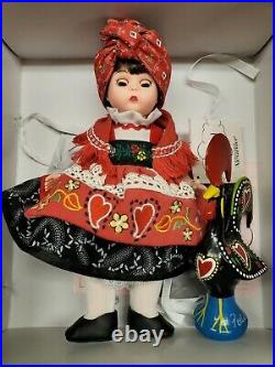 MIB, madame alexander 8 inch dolls, 35975 Portugal