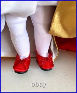 MINT Colonial Christmas Madame Alexander 8 Doll, 2010 Holiday Series #60755