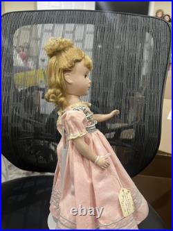 Madam Alexander 1952 Little womens Amy doll. Small hands