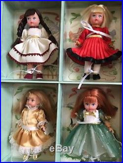 Madame Alexander 12 Twelve Days of Christmas Dolls In Trunk 12 Mini Dolls mint