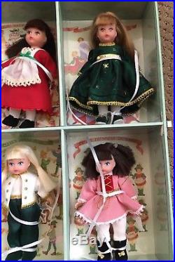 Madame Alexander 12 Twelve Days of Christmas Dolls In Trunk 12 Mini Dolls mint