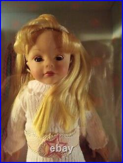 Madame Alexander 18 Doll 2007 New In Box with Accessories Blonde Hair Blue Eyes