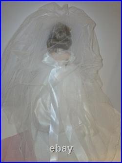 Madame Alexander 18 Doll CLASSIC BRIDE 22690 Hand Tag Soft Skin