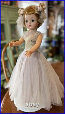 Madame Alexander 1956 Cissy Bridesmaid In Blue Gown