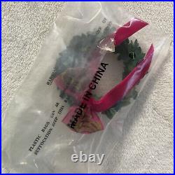 Madame Alexander 2007 Wreath of Holiday Wishes 8 Doll #46035 Eyes Flaw Read Box