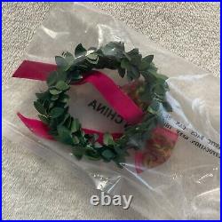 Madame Alexander 2007 Wreath of Holiday Wishes 8 Doll #46035 Eyes Flaw Read Box