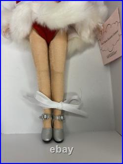 Madame Alexander 2012 Red Rockette Santa Costume Doll #65940 Exclusive 233/300