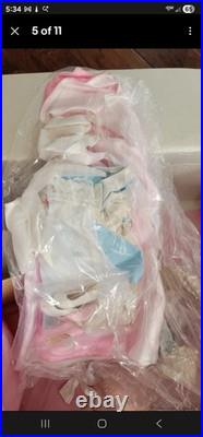 Madame Alexander 21 Inch Jackie Kennedy Travel Ensemble 1745 Doll In Box With COA