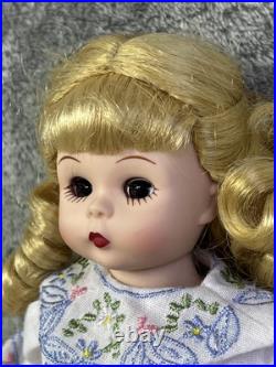 Madame Alexander 36625 Anniversary Bouquet 8 Doll Limited