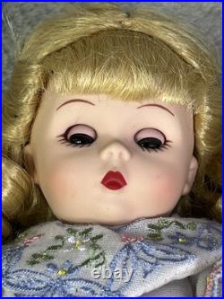 Madame Alexander 36625 Anniversary Bouquet 8 Doll Limited