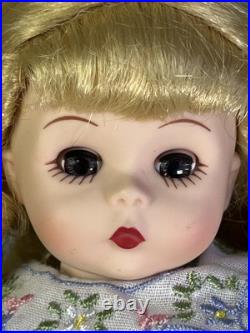 Madame Alexander 36625 Anniversary Bouquet 8 Doll Limited