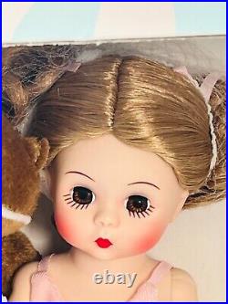 Madame Alexander 42635 Fantasia Ballerinas 8 Doll With Box, Accessories
