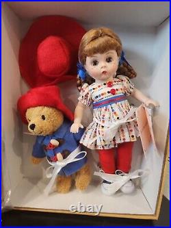 Madame Alexander 50360 Wendy Loves Paddington Bear Trunk Set