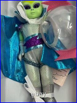 Madame Alexander 65530 Roswell Alien 7 Doll With Box, Accessories, COA & Tags