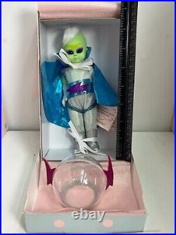 Madame Alexander 65530 Roswell Alien 7 Doll With Box, Accessories, COA & Tags