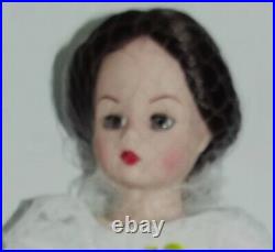 Madame Alexander 66605 Queen Victoria 10 Doll 2013 LE 250 Brand New NRFB Mint