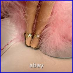 Madame Alexander 79642 MADC Showgirl Pink 10Doll EUC Vegas With Literature