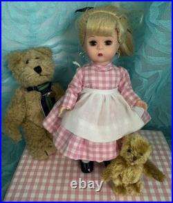 Madame Alexander 8 Edith the Lonely Doll/ Bears / Book