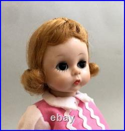 Madame Alexander 8 Vintage Bend Knee Walker RARE GODC Tea at the Waldorf Outfit