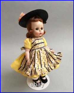 Madame Alexander 8 Wendy Loves School Dresses SLW #348 (1956-1957)