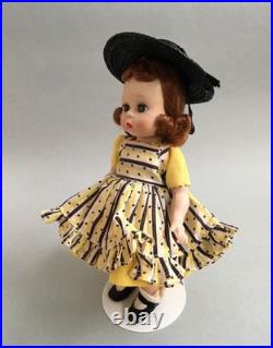 Madame Alexander 8 Wendy Loves School Dresses SLW #348 (1956-1957)