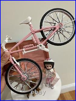 Madame Alexander Bike Riding Wendy Set 8 Doll With Bicycle + bear. Detail, read