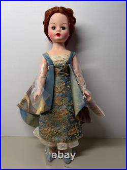 Madame Alexander CISSETTE Doll / #41910 Strolling Beneath the Stars / RARE- BOX