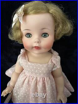 Madame Alexander Caroline Kennedy Doll 1961 14 IN Doll All Original, Hangtag
