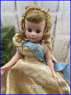 Madame Alexander Cissette Queen Elizabeth Coronation Doll Vintage 10-inch