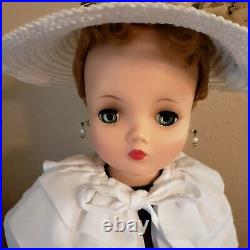 Madame Alexander Cissy, Near Mint, beautiful and complete! ALL ORIGINAL #2141