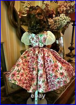 Madame Alexander Cissy Rare Daisy Print Dress 1955 Beautiful Brunette
