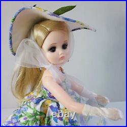 Madame Alexander Classic Riviera Night 22600. An Absolutely Stunning Doll