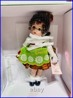 Madame Alexander Classic Trimmings With LenoxT Porcelain Wendy 48450 with Accessory