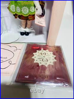 Madame Alexander Classic Trimmings With LenoxT Porcelain Wendy 48450 with Accessory