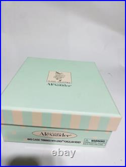 Madame Alexander Classic Trimmings With LenoxT Porcelain Wendy 48450 with Accessory