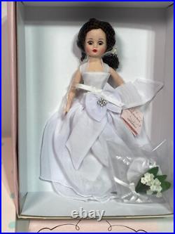 Madame Alexander Cosmopolitan Bride 46290 11 Doll With Box, Accessories, COA