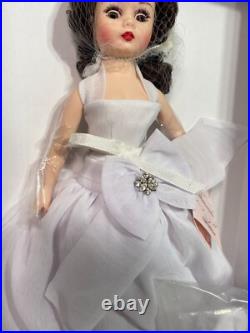 Madame Alexander Cosmopolitan Bride 46290 11 Doll With Box, Accessories, COA